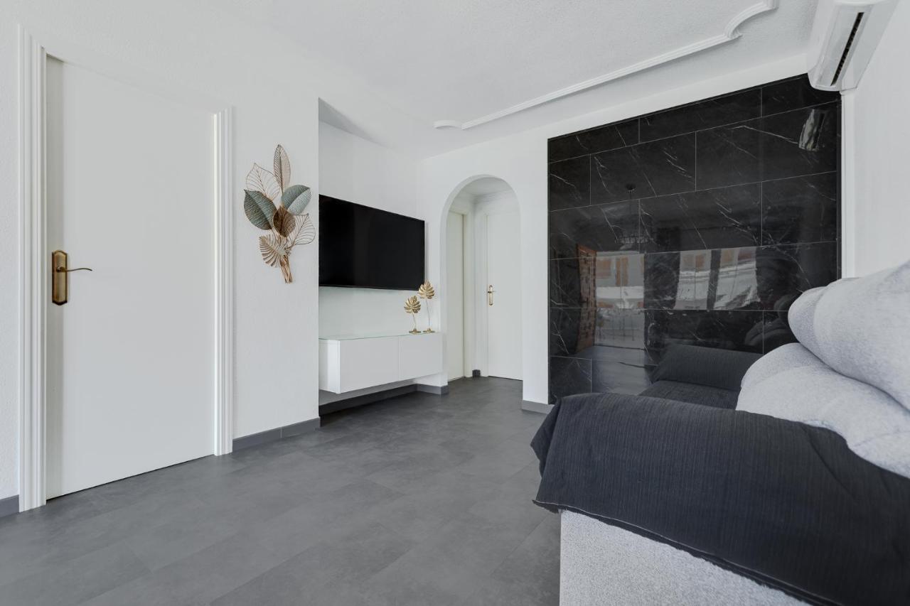 Relax Apartment Torrevieja Exterior photo